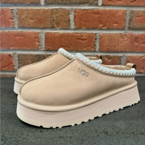 UGG Tazz Mustard Seed suede platform clogs - Picture 1 of 9